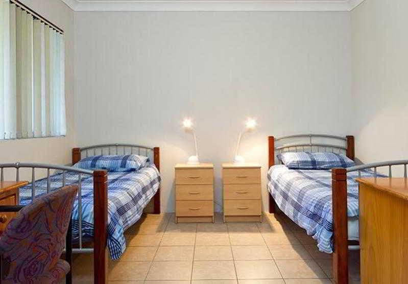 Arrival Lodge Hostel Accommodation Gold Coast Eksteriør billede